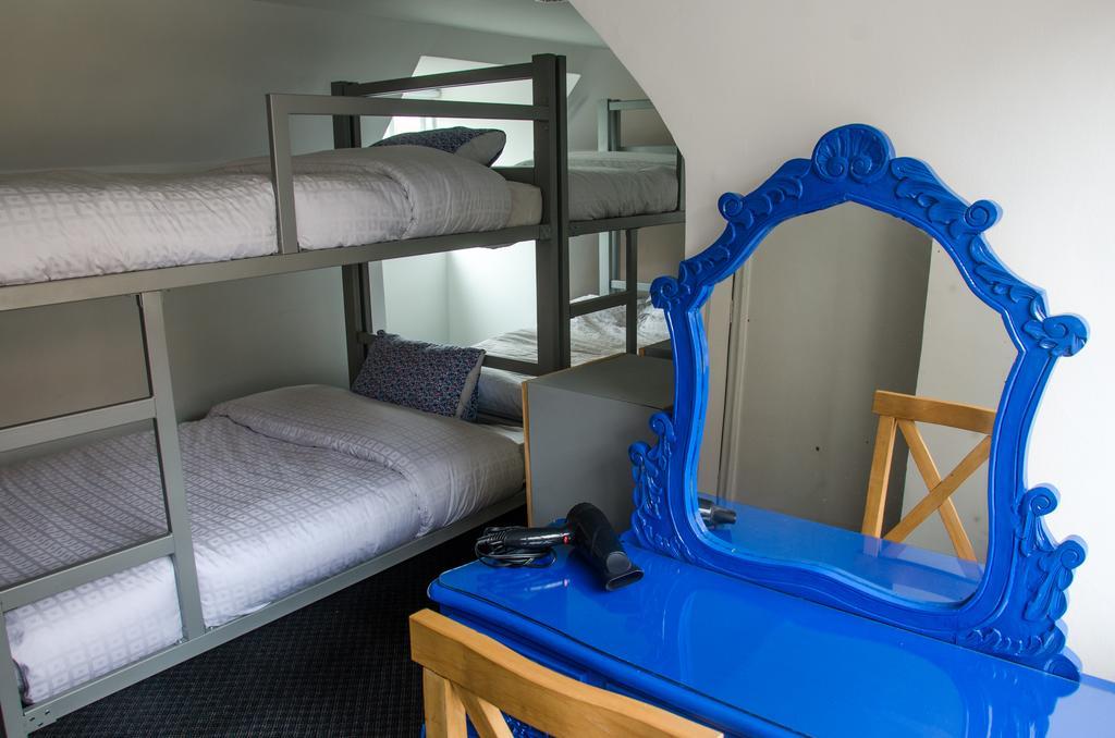 Cx Hostel *